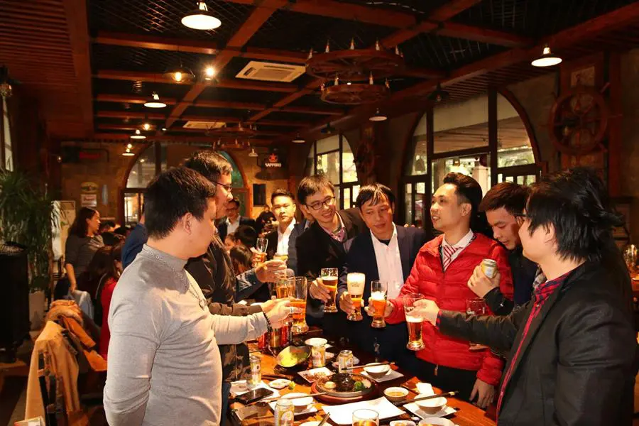 khach-hang-muc-tieu-cua-nha-hang-cach-marketing